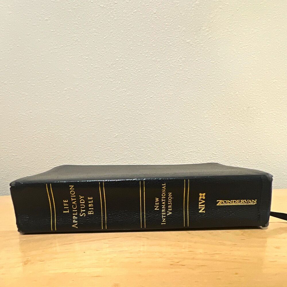Zondervan NIV Life Application Study Bible Black Bonded Leather